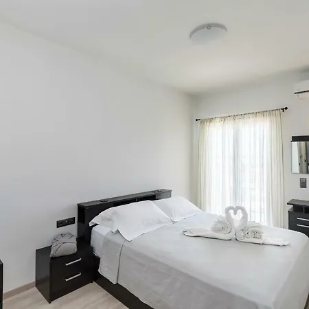 Alexandra 2* Mégas Yialós-Nítes