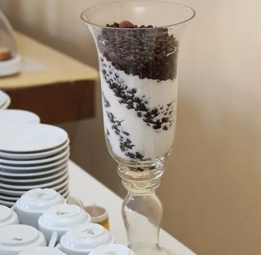 Alexandra Μέγας Γιαλός-Νίτες